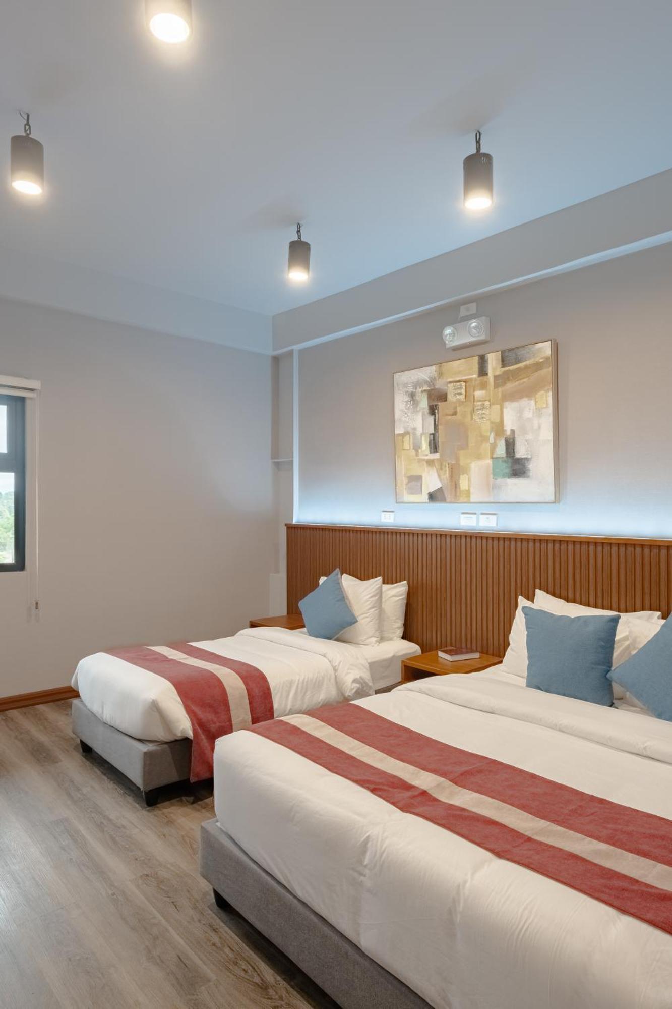 Kekehyu Business Hotel Valencia  Exterior photo