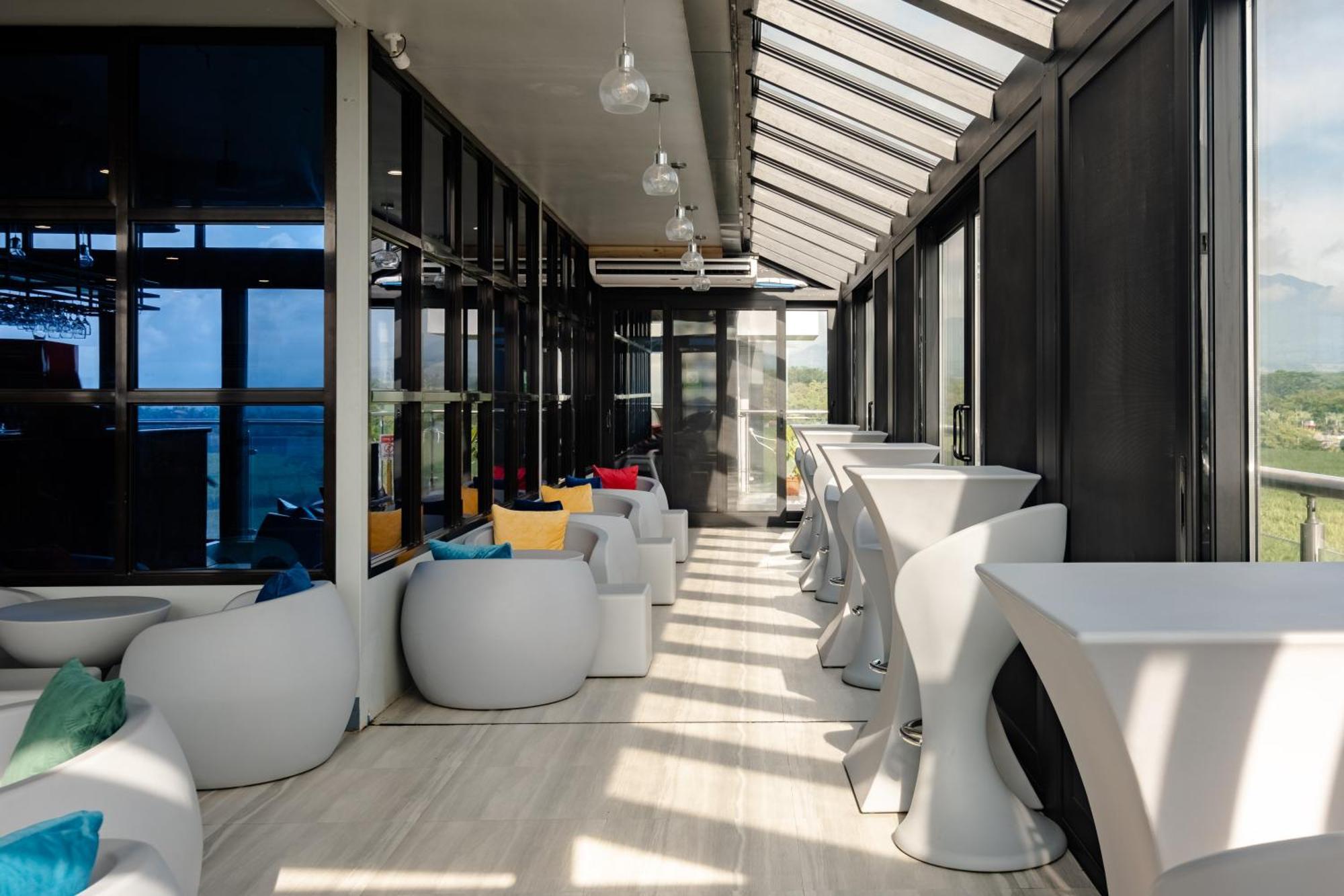 Kekehyu Business Hotel Valencia  Exterior photo